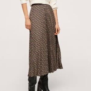 Monogrammed mango skirts beautiful